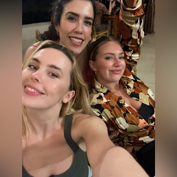 Retro Mini Dress in Black & Rust Floral, ASTR The Label, Size Large (Revolve) - Picture 2 of 4